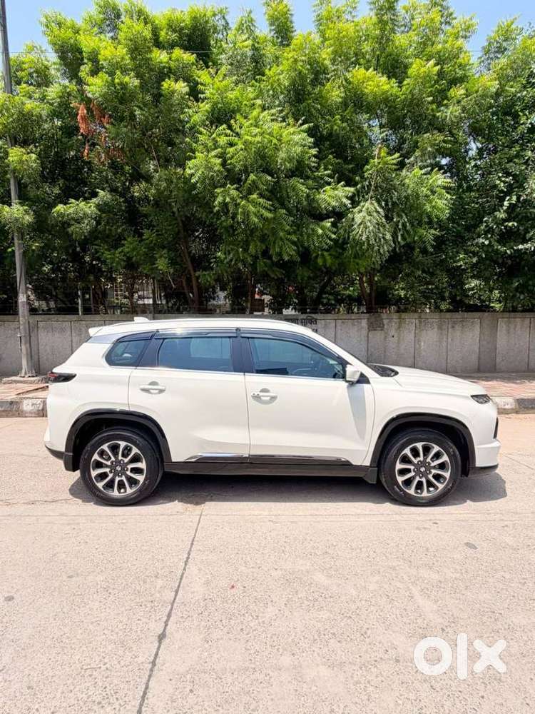 Maruti Suzuki Grand Vitara 1.5 Alpha Smart Hybrid, 2025, Petrol