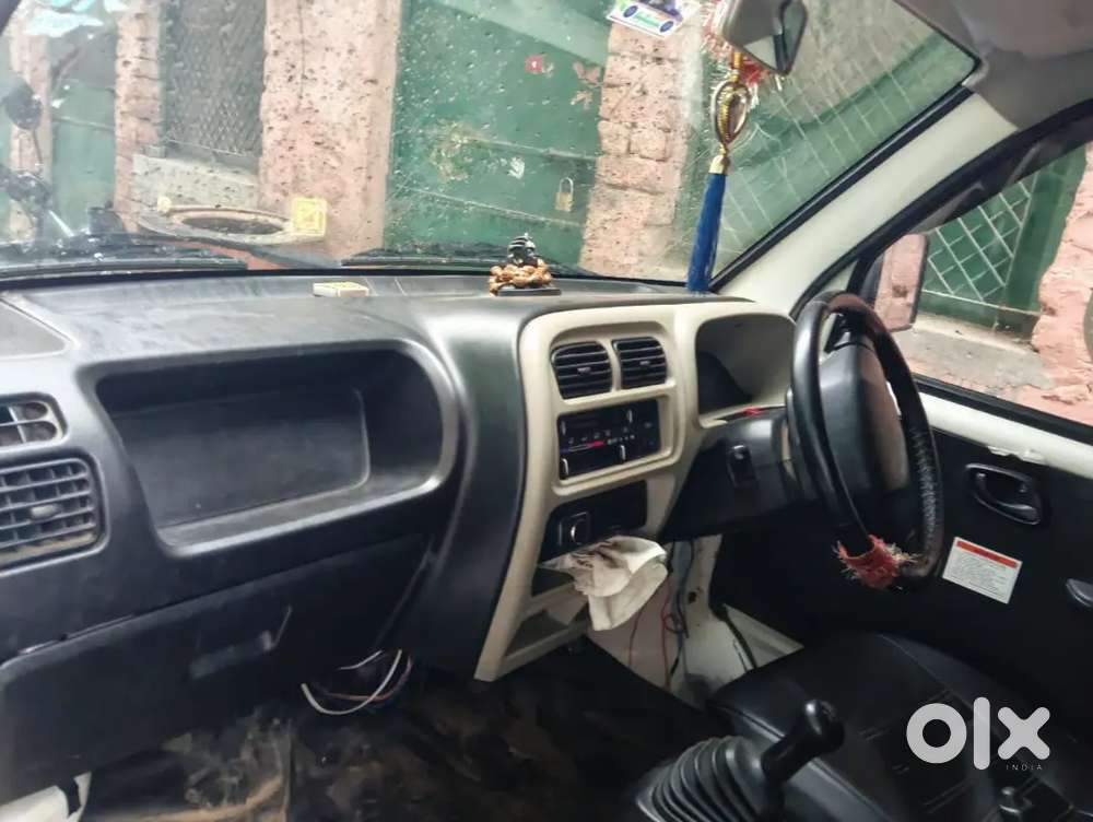 Maruti Suzuki Eeco Green 1.2 Cng  2017  69,000 Km  2nd Owner