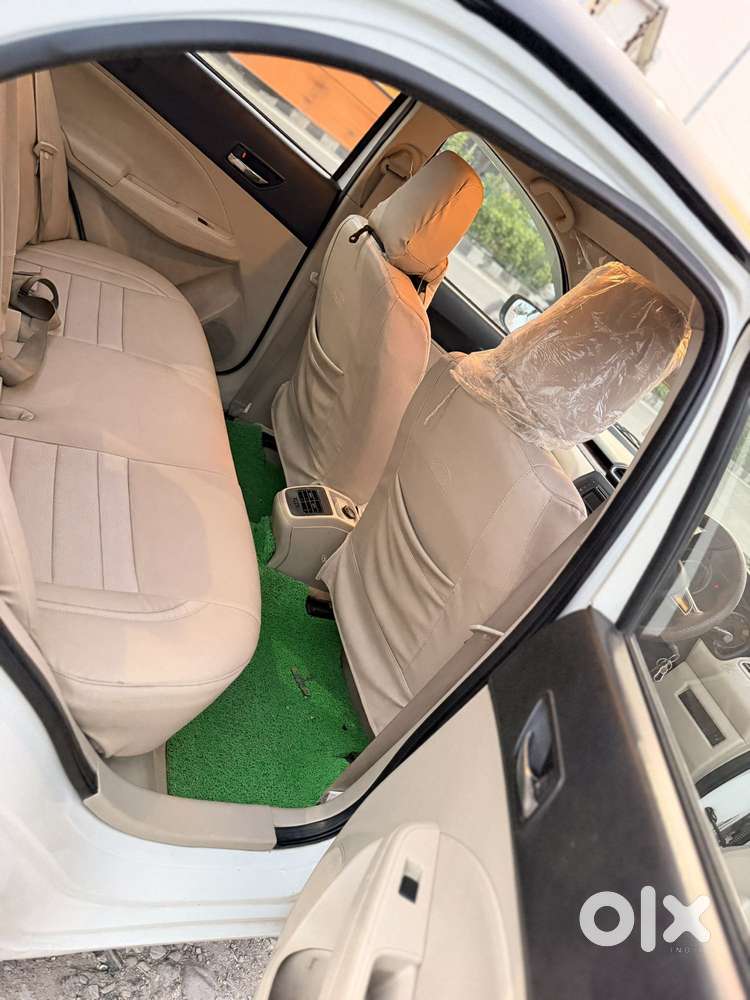 Maruti Suzuki Swift Dzire Vxi Optional, 2018, Petrol