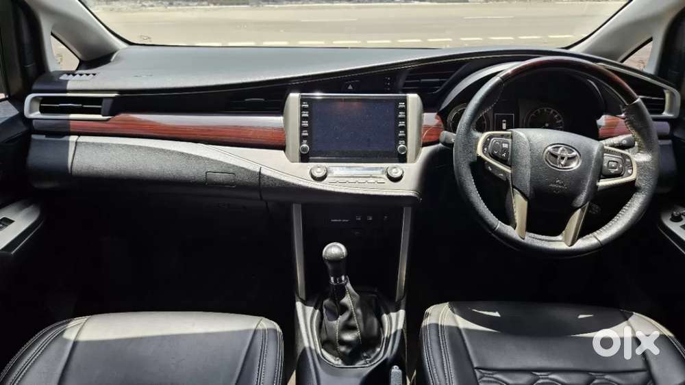 Toyota Innova Crysta [2020-ongoing] 2.4 Vx 8 Str, 2023, Diesel