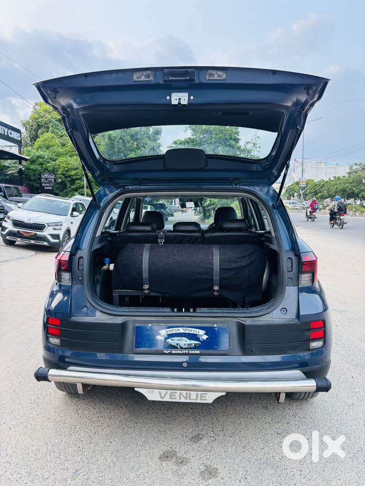 Hyundai Venue E 1.2 Petrol, 2023, Petrol