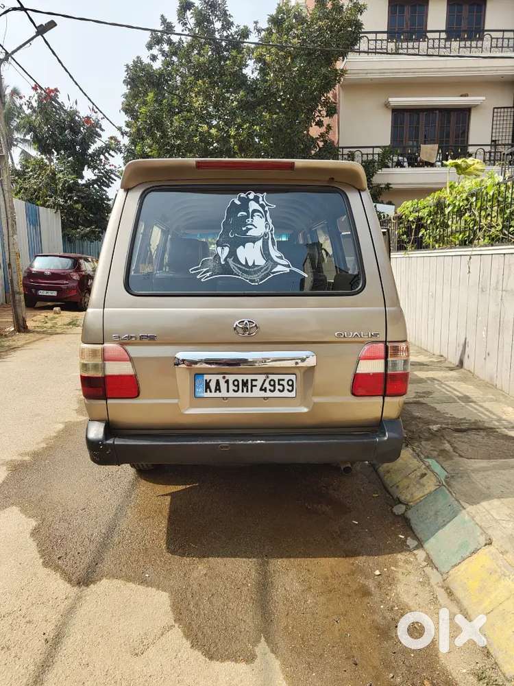 Toyota Qualis 2004 Diesel 190000 Km Driven