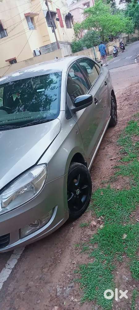 Skoda Rapid 2014 November.