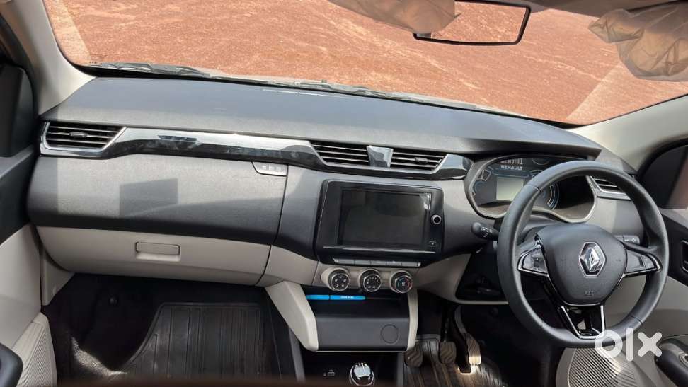 Renault Triber Rxt, 2021, Petrol