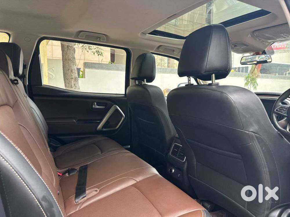 Mahindra Scorpio N Z8 Select Diesel At 2wd 7-seater, 2024, Diesel