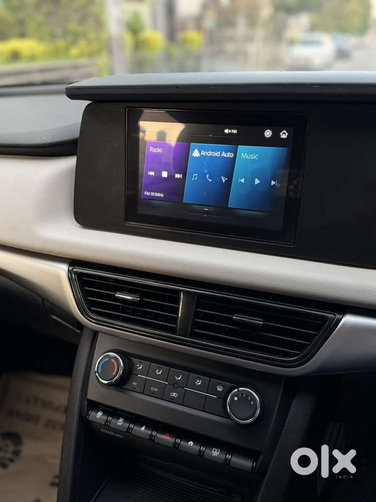 Mahindra Xuv700 2.2 Mx Diesel Mt 5 Str, 2024, Diesel