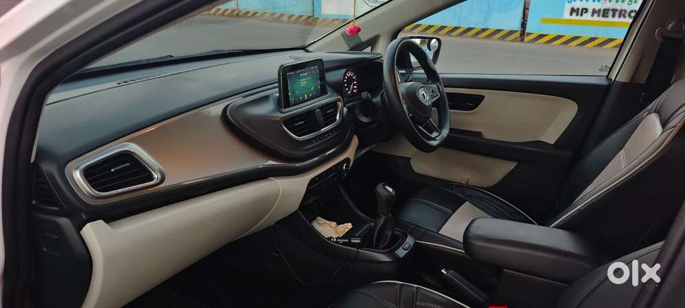 Tata Altroz 1.2 Xt, 2022, Petrol