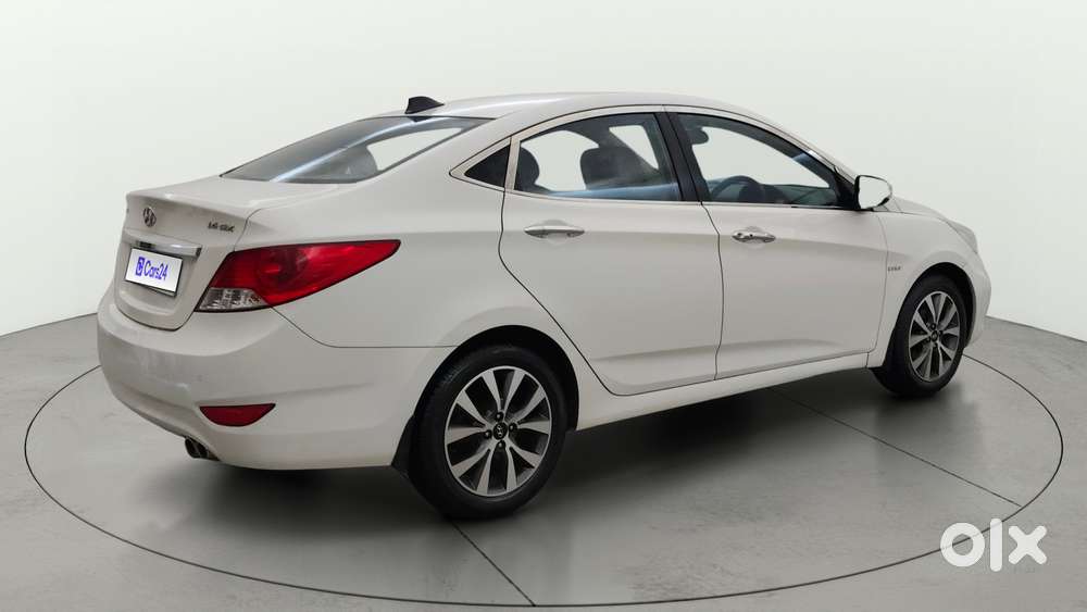 Hyundai Verna Fluidic 1.6 Vtvt Sx Opt, 2014, Petrol