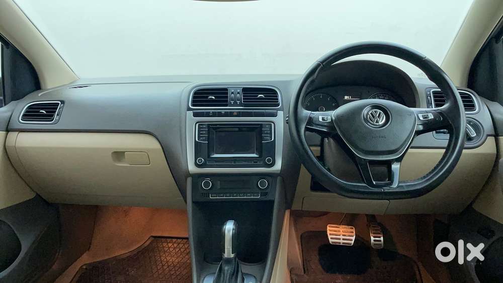 Volkswagen Vento 1.2 Tsi Highline At, 2016, Petrol