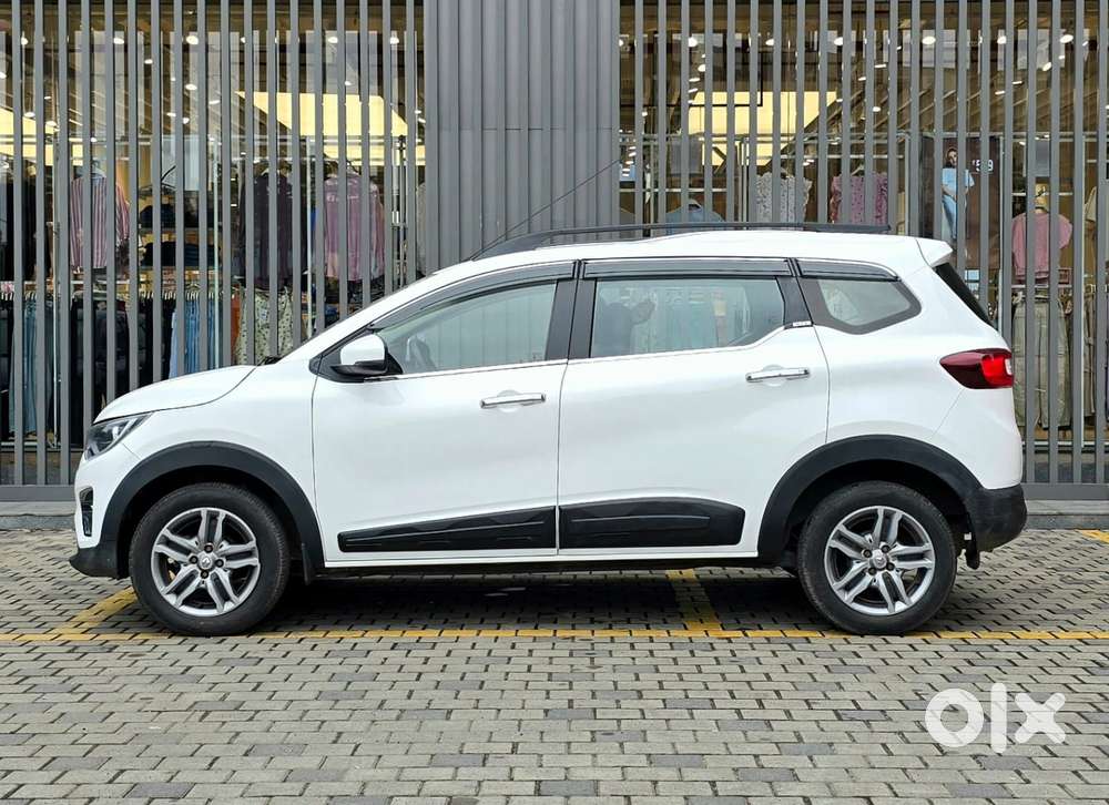 Renault Triber Rxz, 2021, Petrol