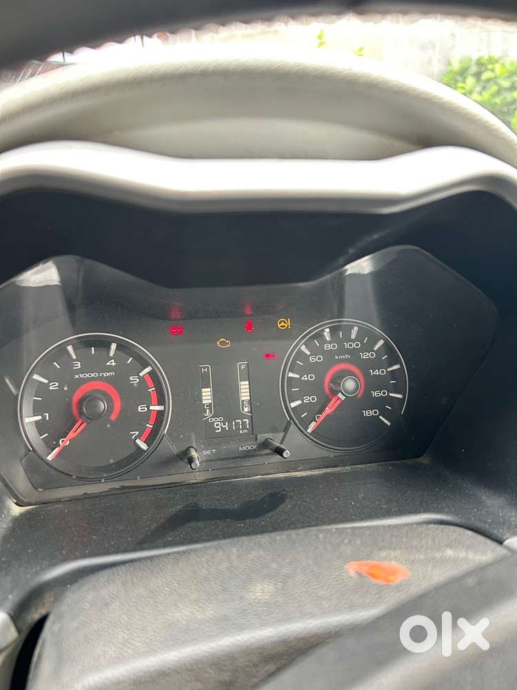 Mahindra Kuv 100 2016 Petrol Well Maintained