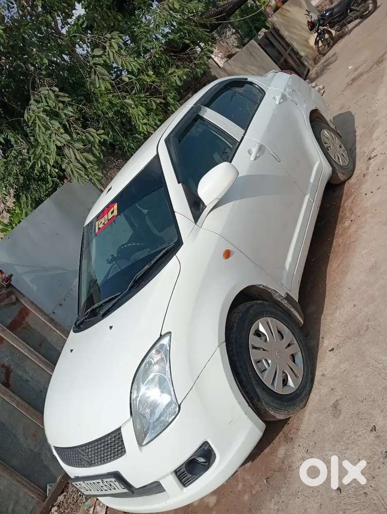 Maruti Suzuki Dzire 2015