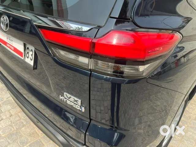Toyota Innova Hycross 2.0 Vx Hybrid 7 Str, 2023, Petrol