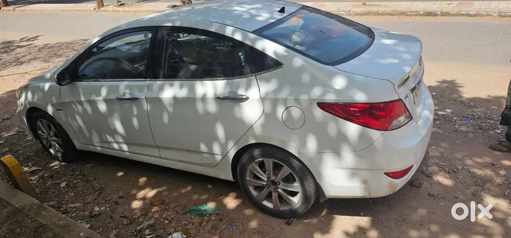 Hyundai Verna 2012 Petrol 128000 Km Driven