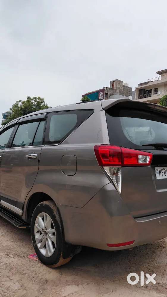Toyota Innova Crysta 2016