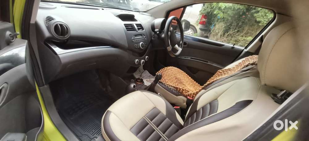 Chevrolet Beat, 2010, Petrol