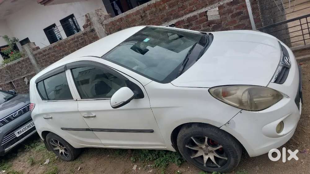 Hyundai I20 2011 Petrol 96000 Km Driven  Take And Draive