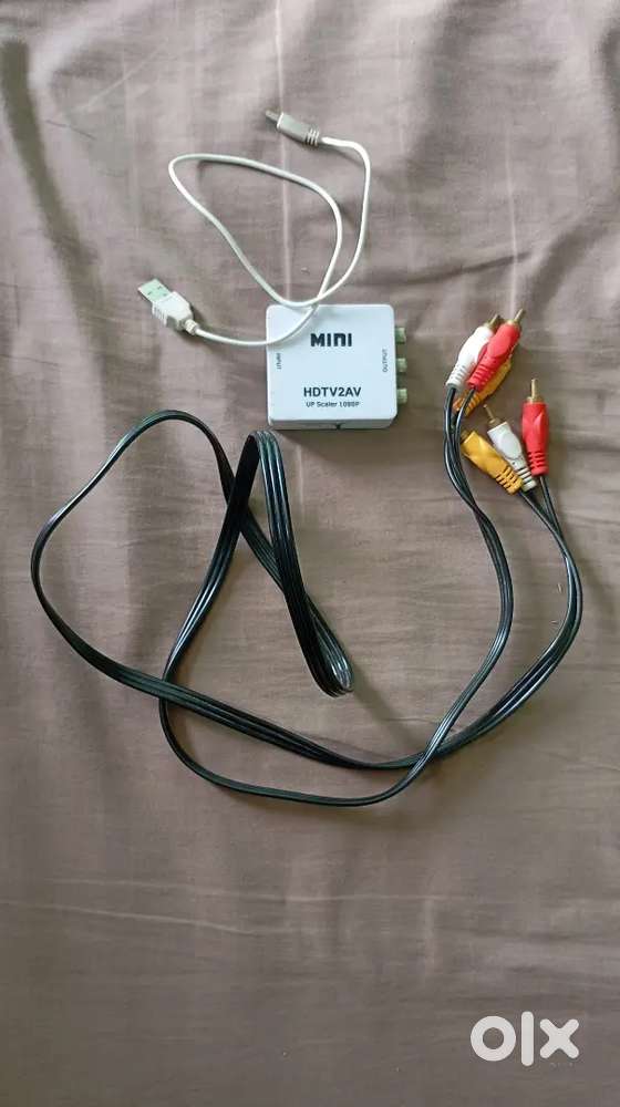 HDMI to AV (RCA) Converter Kit with 3-Pin Cable & Power Cable