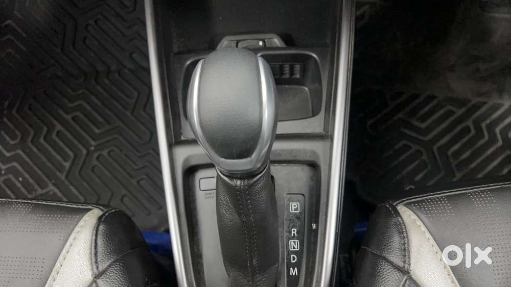 Maruti Suzuki Xl6 1.5 Zeta At, 2024, Petrol