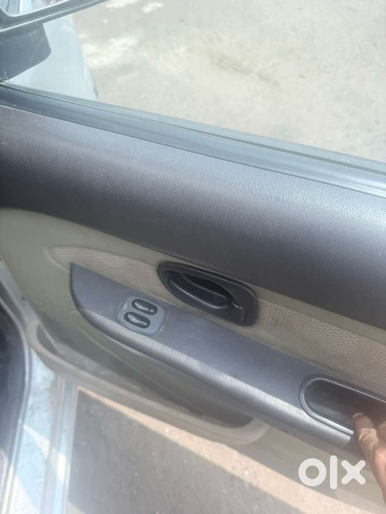 Hyundai Santro Xing 2012