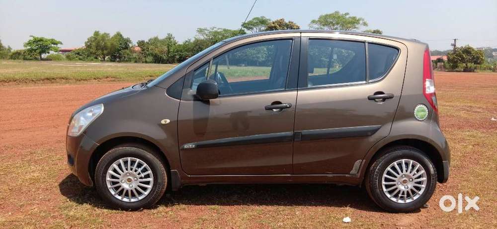 Maruti Suzuki Ritz Vxi, 2011, Petrol