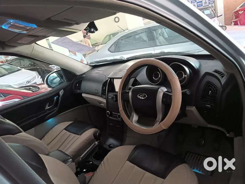 Mahindra Xuv500 2016 Diesel 72000 Km Driven