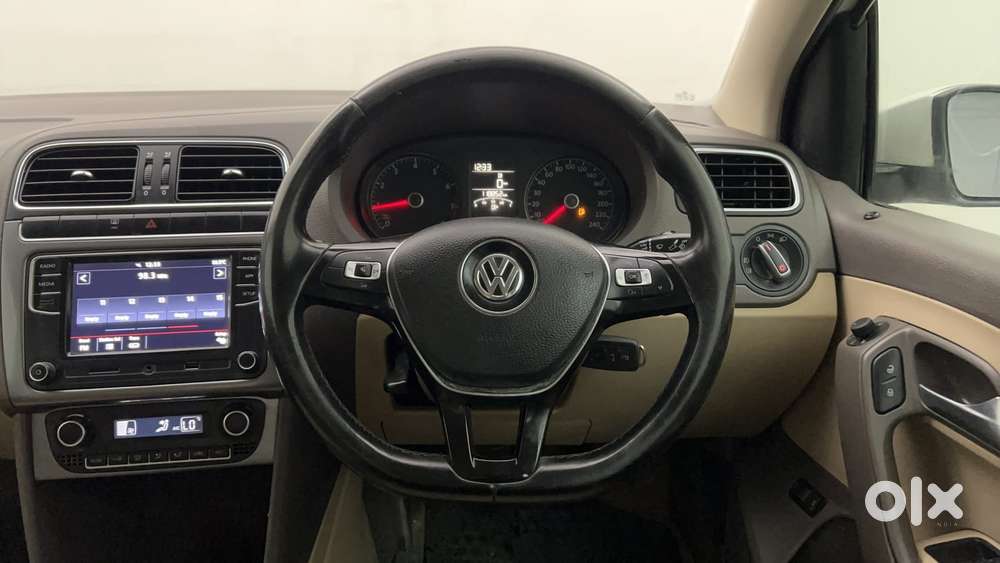 Volkswagen Vento 2010-2013 Petrol Highline At, 2020, Petrol