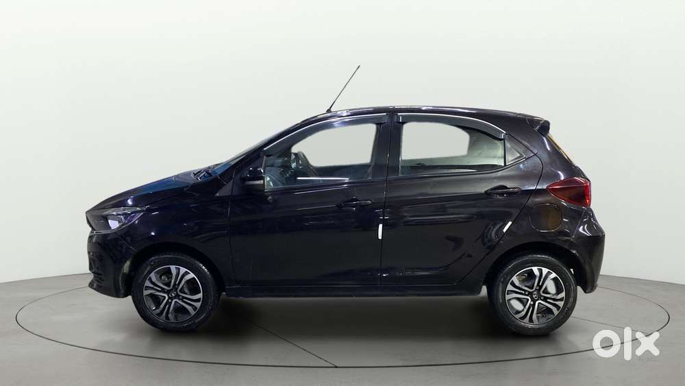 Tata Tiago 1.2 Revotron Xta, 2023, Petrol