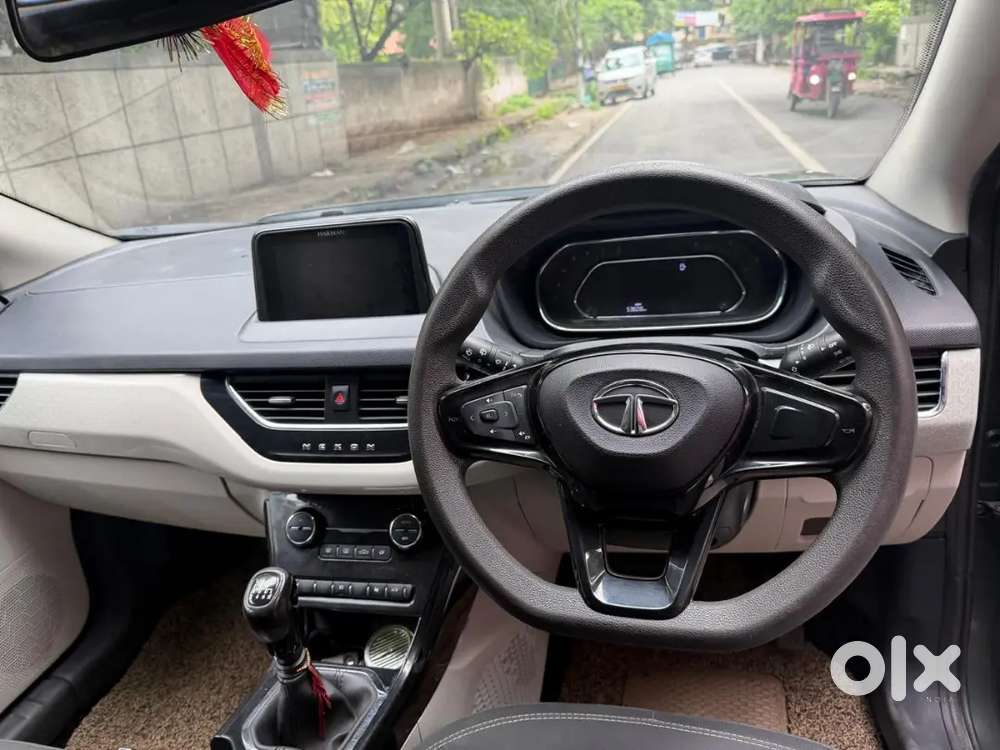 Tata Nexon Petrol 2022 Variant