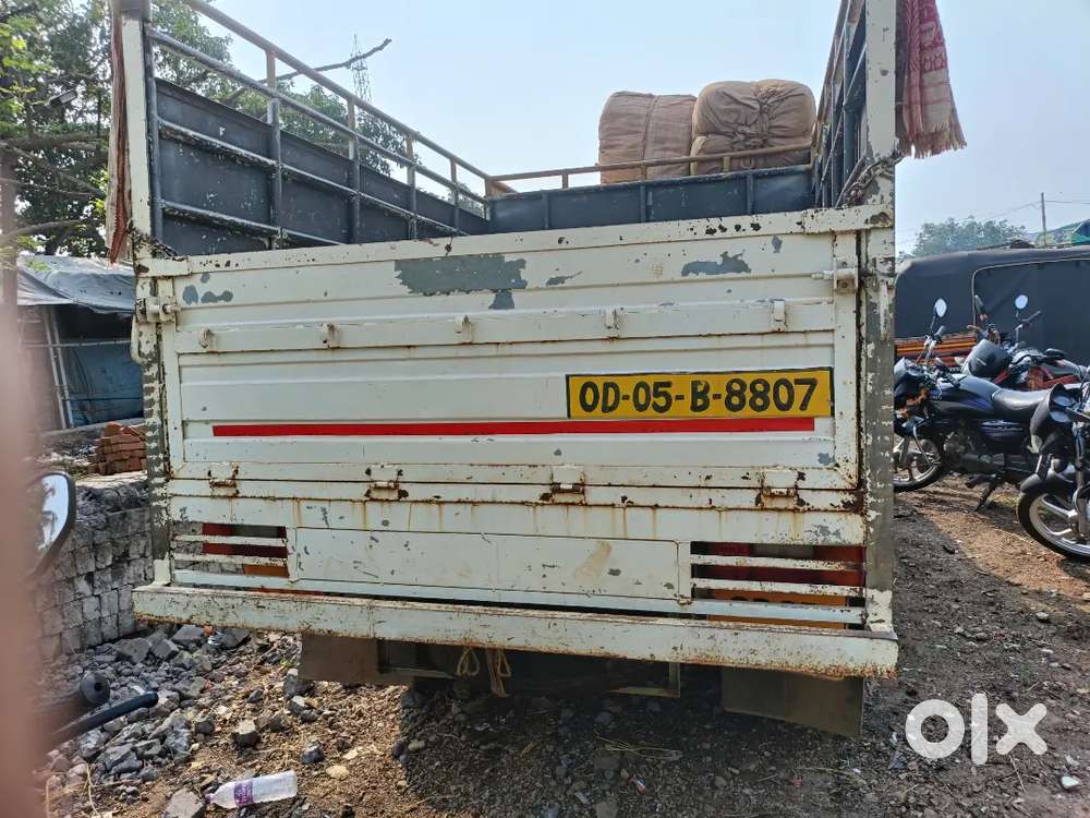 Mahindra Bolero Neo 2013