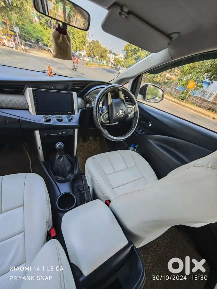 Toyota Innova Crysta 2017 Diesel 110000 Km Driven