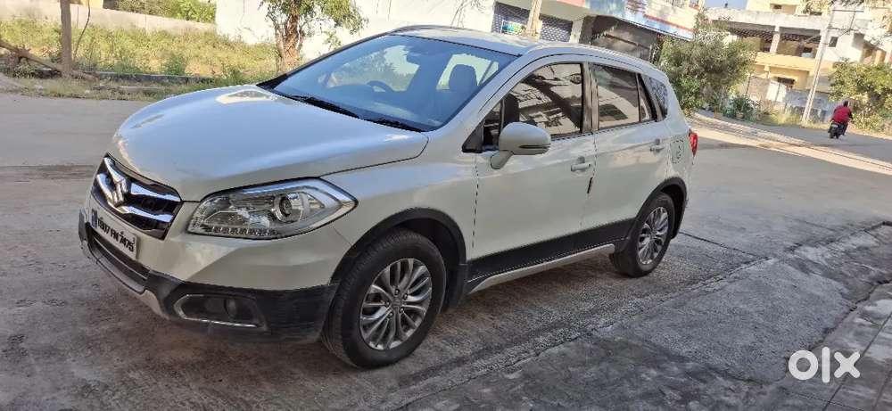 Maruti Suzuki S-cross 2017 Diesel Well Maintained