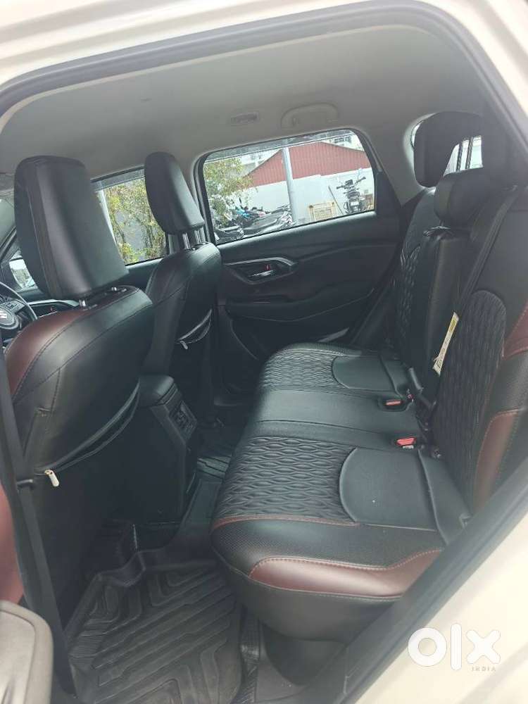 Maruti Suzuki Grand Vitara 1.5 Delta Smart Hybrid, 2024, Petrol