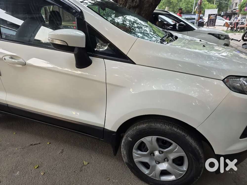 Ford Ecosport 2015 Petrol Manual 40,000 Km Driven Only