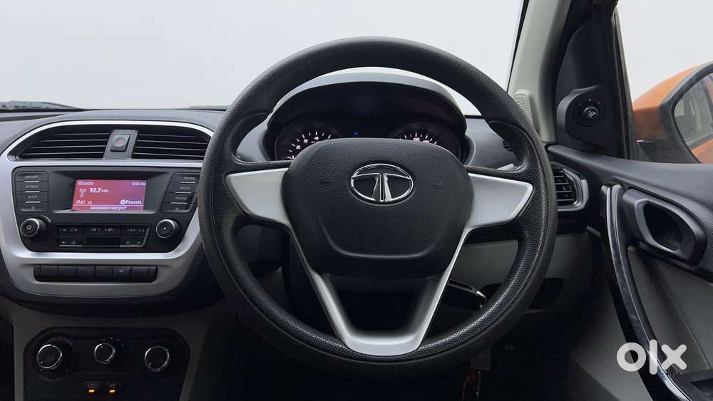 Tata Tiago 1.2 Revotron Xt, 2017, Petrol