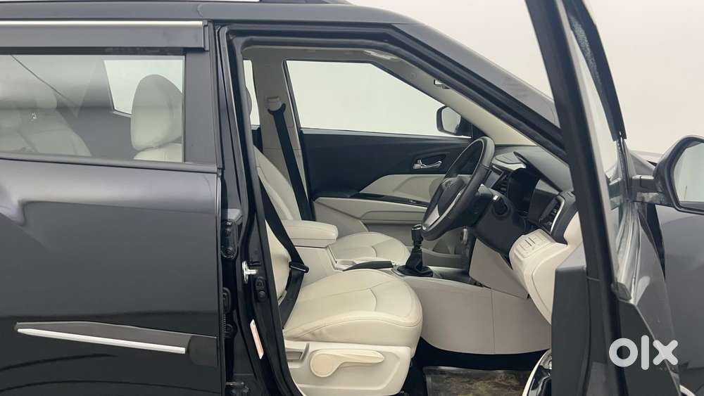 Mahindra Xuv300 W8 Option, 2022, Petrol