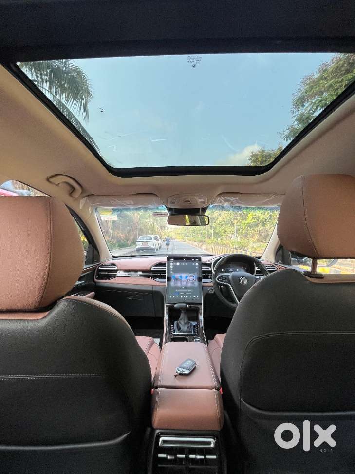 Mg Hector Plus Savvy Pro 1.5 Turbo Petrol Cvt 7 Str, 2023, Petrol
