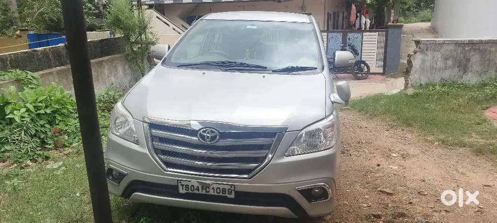 Toyota Innova 2013