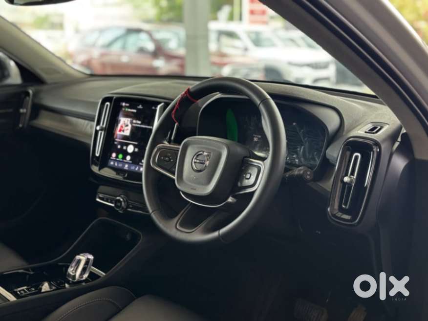 Volvo Xc40 B4 Ultimate, 2023, Petrol