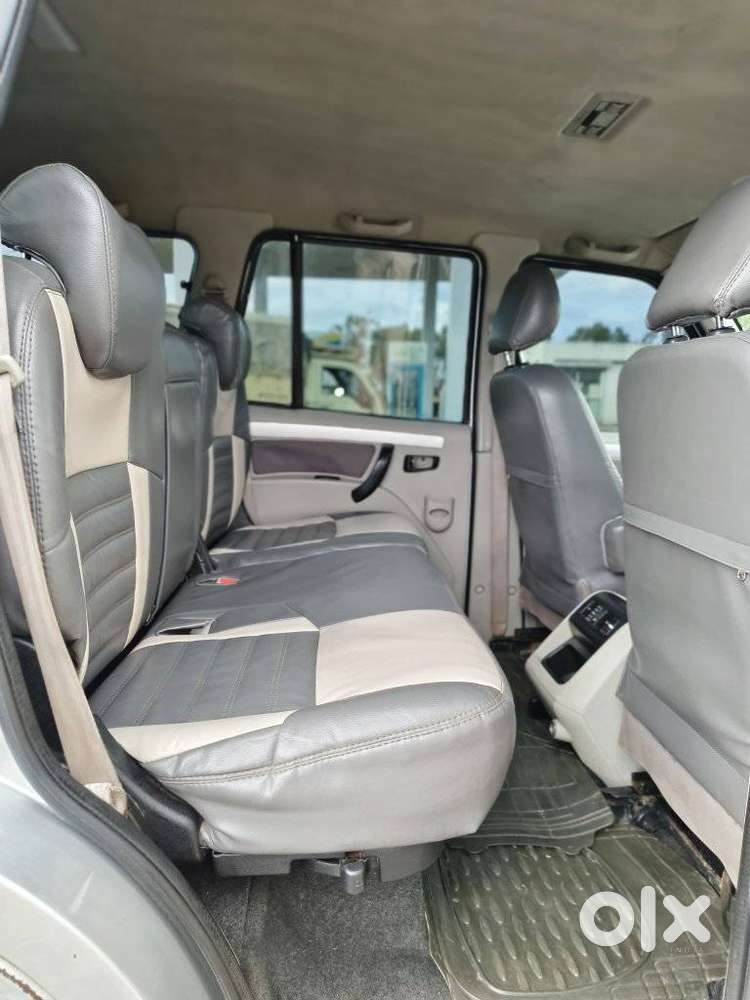 Mahindra Scorpio S10, 2016, Diesel