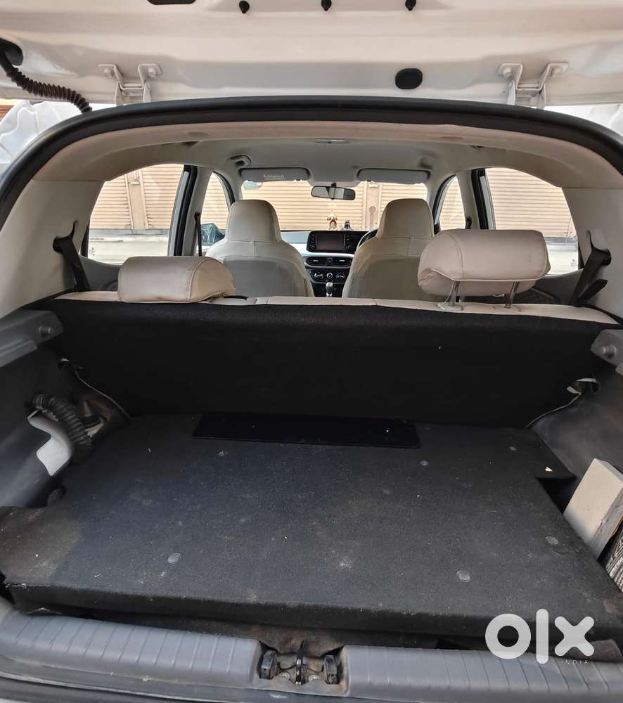 Hyundai Grand I10 Nios Sportz Dual Tone, 2024, Cng & Hybrids