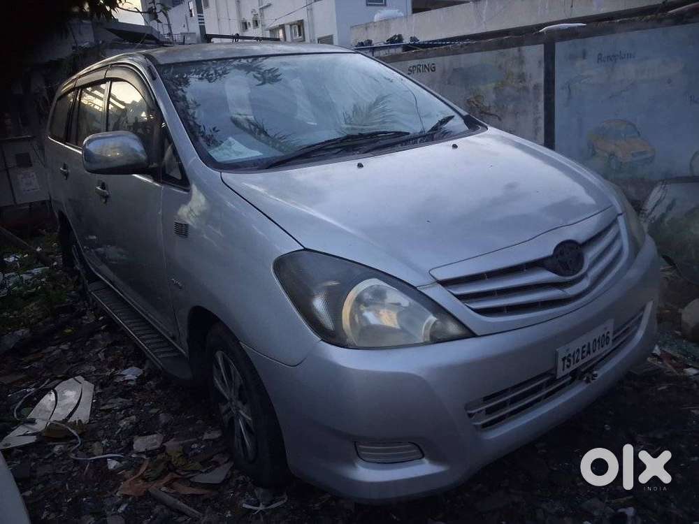 Toyota Innova 2.5 E Diesel Ms 7-seater, 2012, Diesel
