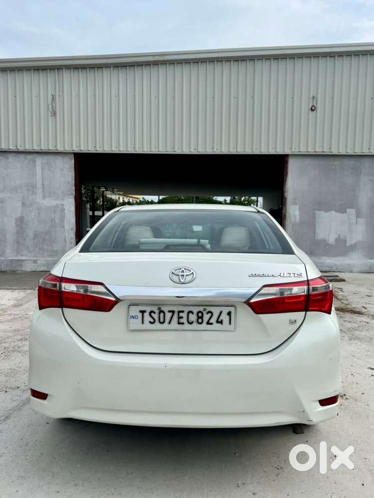 Toyota Corolla Altis 1.8 Js, 2014, Petrol