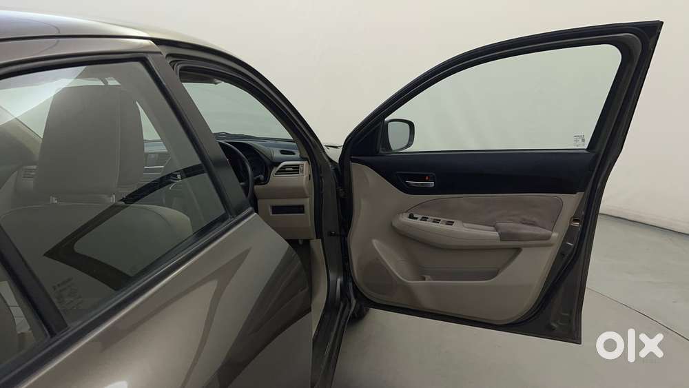 Maruti Suzuki Dzire Vdi Amt, 2017, Diesel