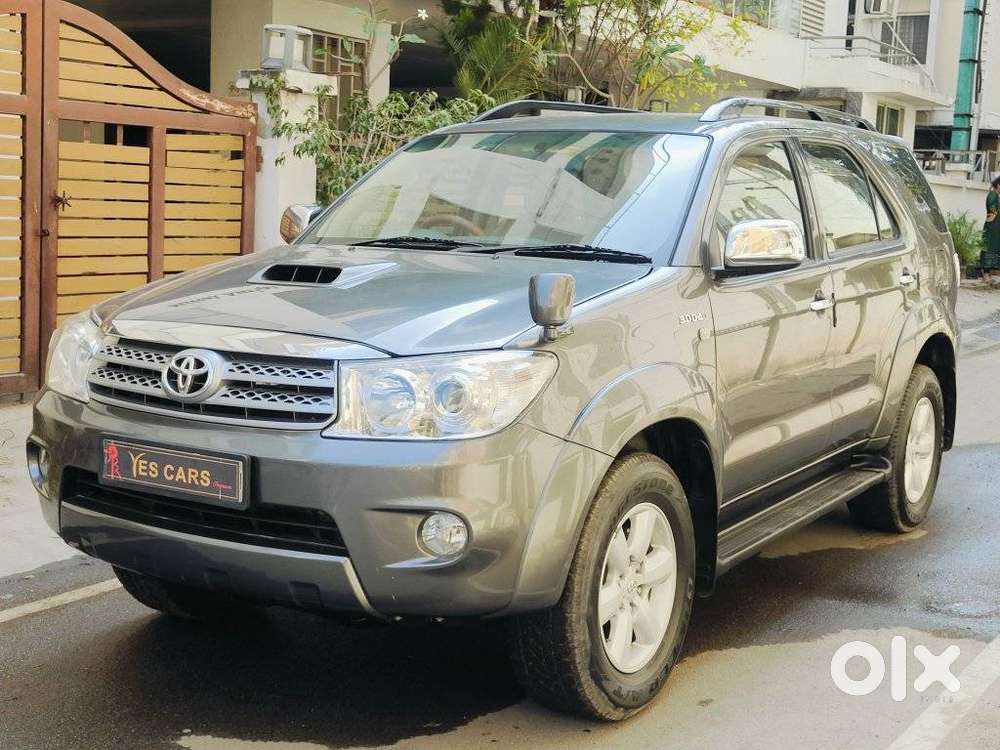 Toyota Fortuner 3.0 4x4 Manual, 2011, Diesel