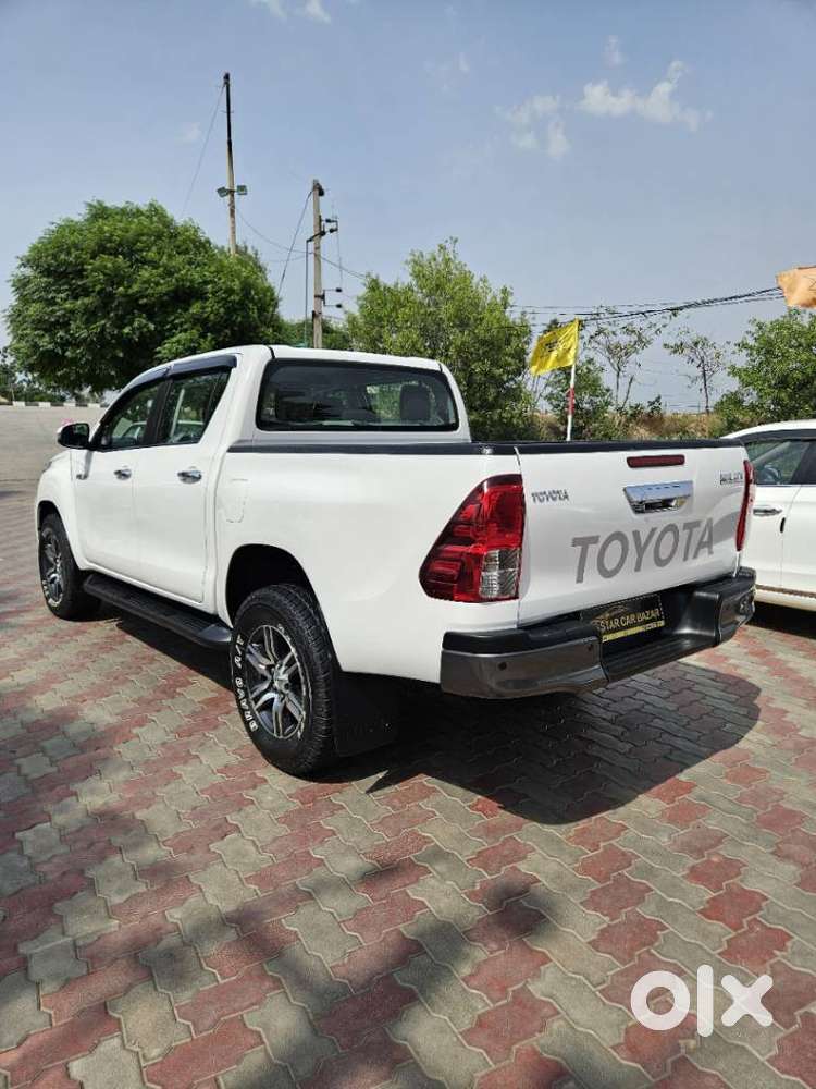 Toyota Hilux 2.8 High 4x4 Mt, 2025, Diesel