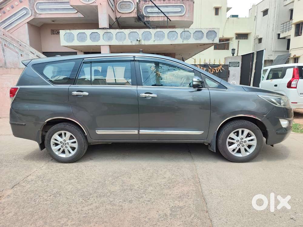 Toyota Innova Crysta 2.4 Gx Mt, 2016, Diesel