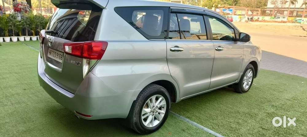 Toyota Innova Crysta