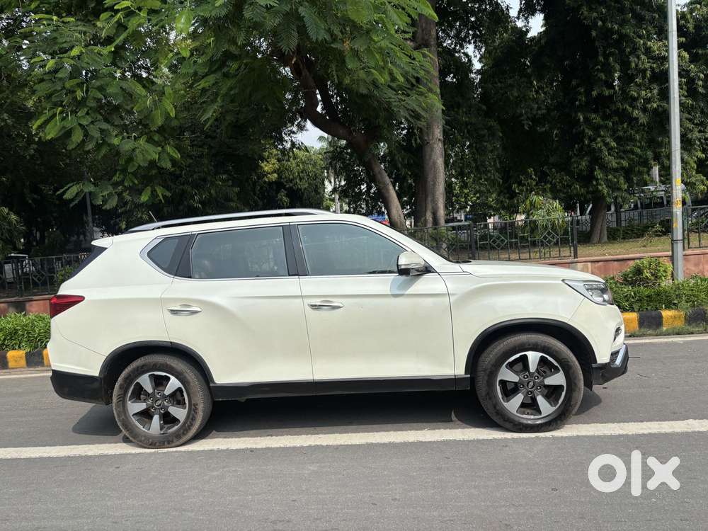 Mahindra Alturas G4 4x4 At, 2019, Diesel