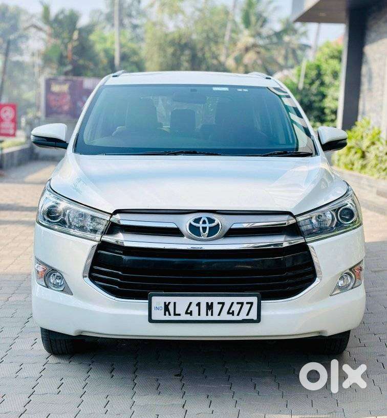 Toyota Innova Crysta 2.4 V, 2017, Diesel
